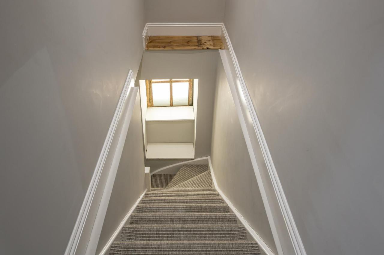 Georgian 2 Bed Apartment With 3 Bathrooms And Parking Eksteriør bilde