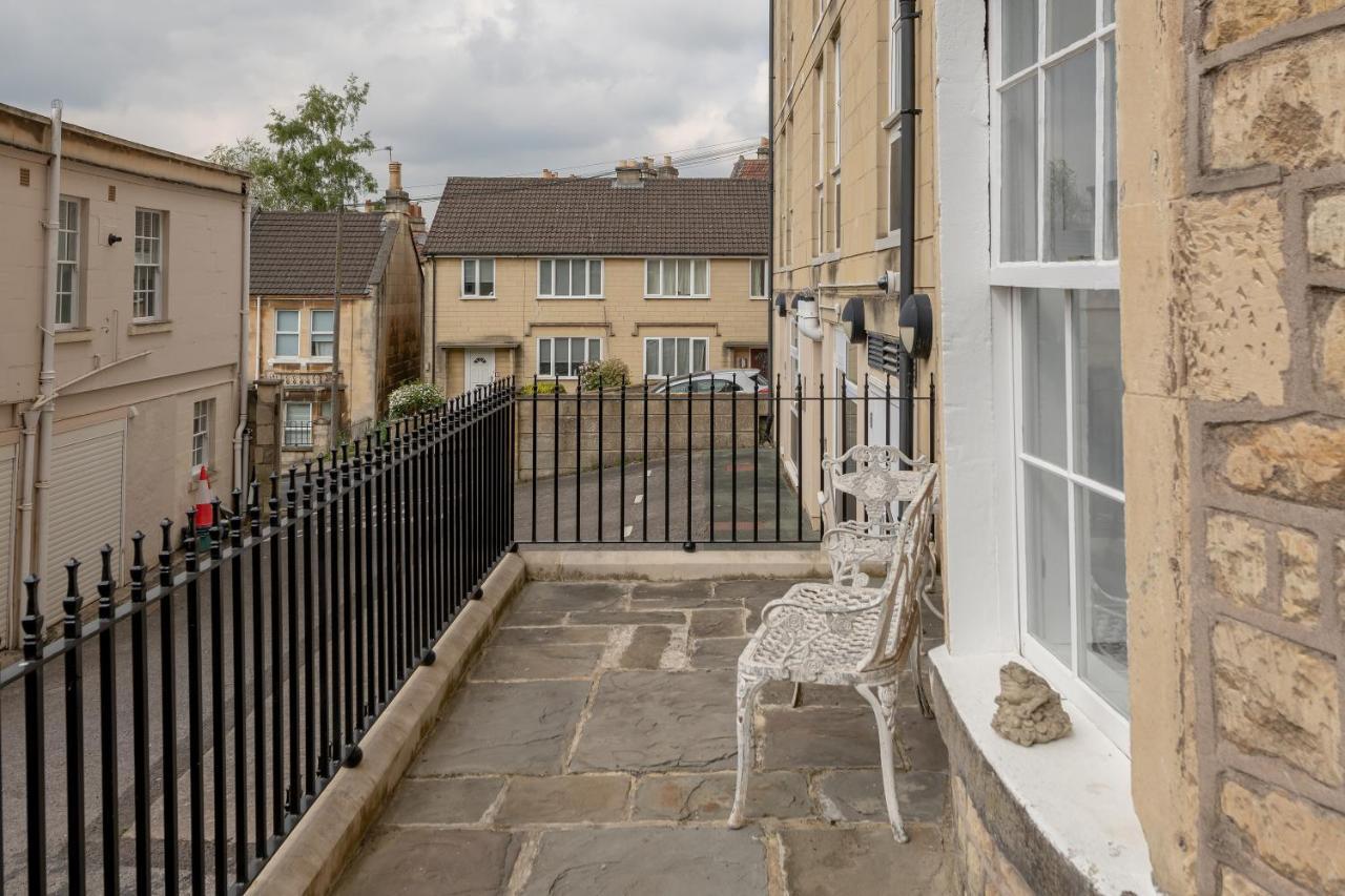 Georgian 2 Bed Apartment With 3 Bathrooms And Parking Eksteriør bilde